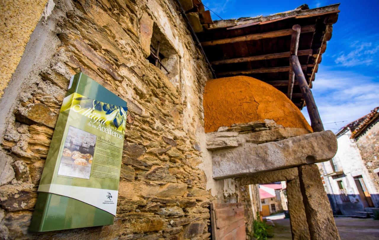 El Hogar Del Herrero Ahigal de los Aceiteros エクステリア 写真