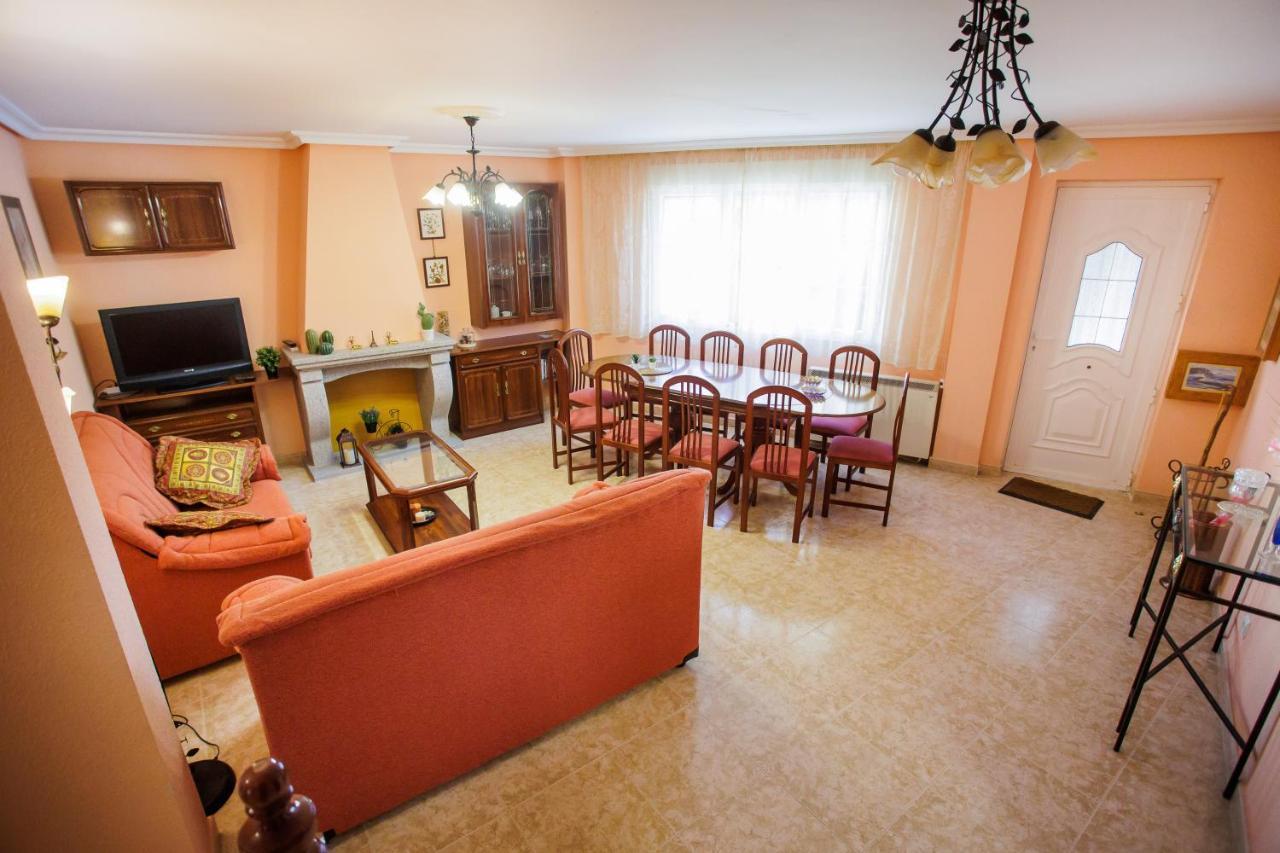El Hogar Del Herrero Ahigal de los Aceiteros エクステリア 写真
